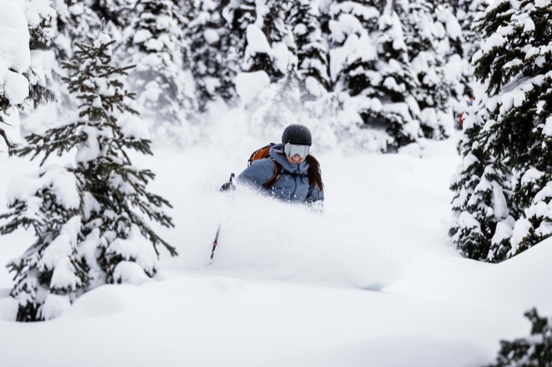 Stellar Heli Skiing
